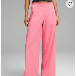 Lululemon Swift wide leg Sakura Pink Pants size 4